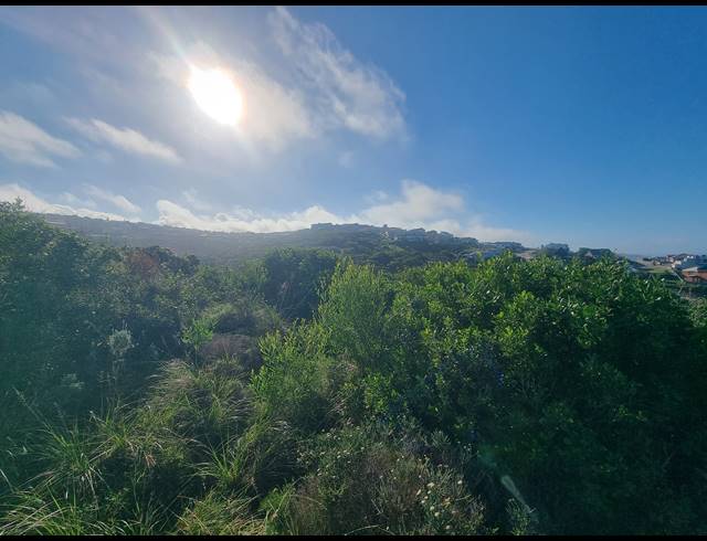 1,025M² VACANT LAND FOR SALE IN DANA BAY